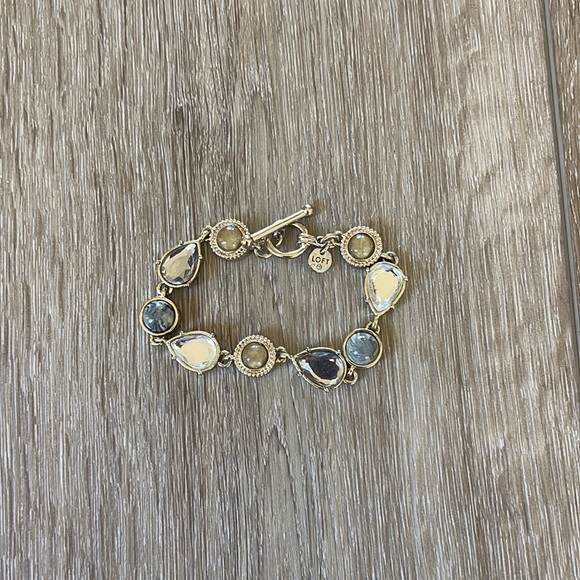 Rhinestone and stone toggle bracelet - Picture 4 of 4